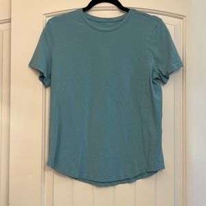 Lululemon t-shirt